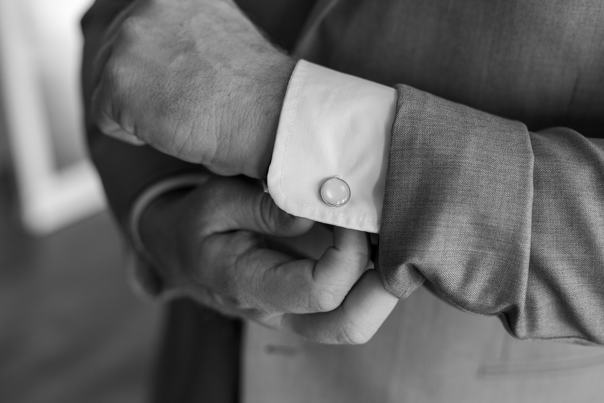 How To Wear Cufflinks For Every Occasion Satisfying Suits